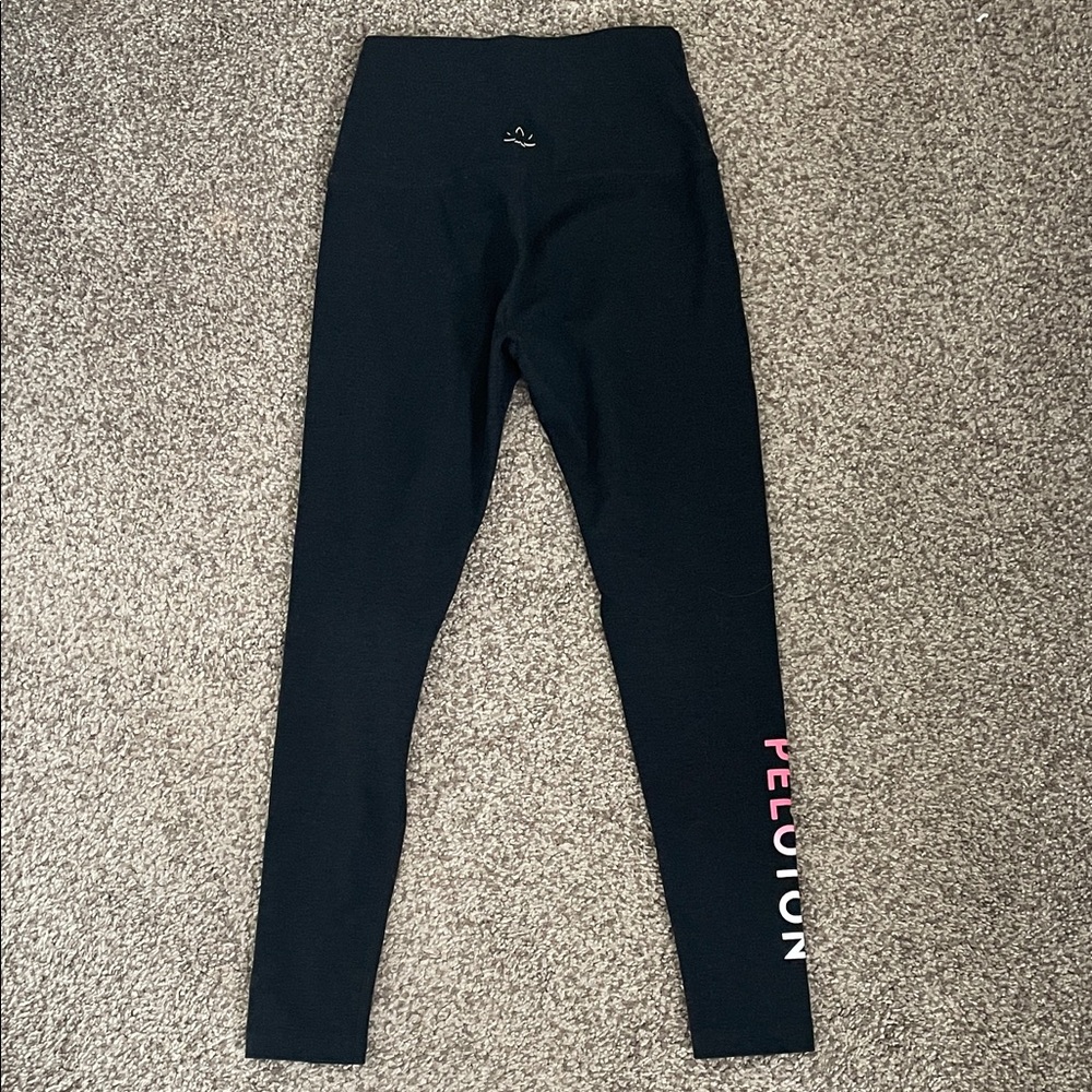 Beyond Yoga Womens Leggings with Pink Peloton Logo